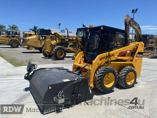 Hyundai HSL650-7 Skid Steer Loader