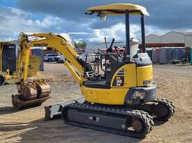 3T KOMATSU EXCAVATOR - picture0' - Click to enlarge