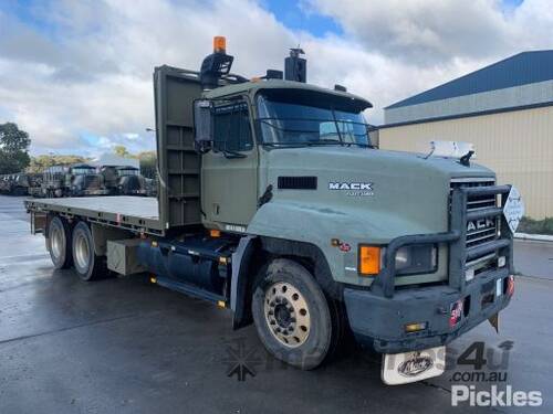 2001 Mack CH688 RST