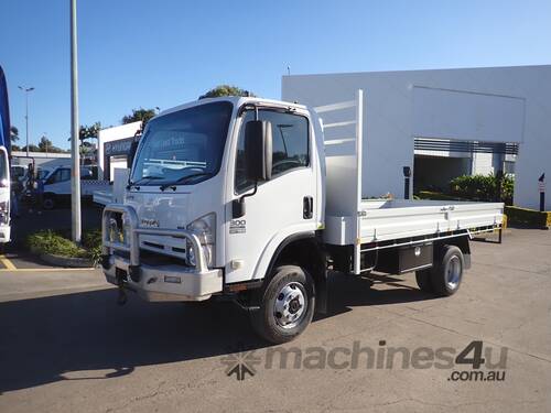 2008 ISUZU NPS 300 - Tray Truck - 4X4