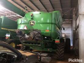 2016 John Deere S670 - picture2' - Click to enlarge