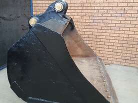 2m Excavator Mud Bucket  - picture0' - Click to enlarge