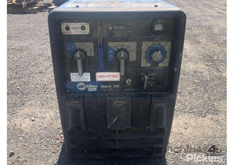 Used Bobcat Welder Generator 250 - AC DC Welder 11 000Watt Generator