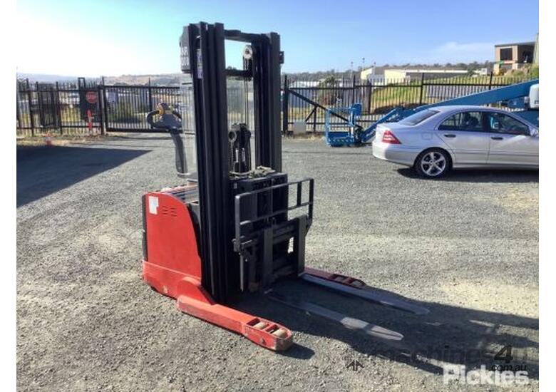 Used powerlifter Power Lifter Construction Equipment in , Listed on