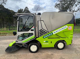 Green Machine 636HS Sweeper Sweeping/Cleaning - picture0' - Click to enlarge