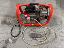 Husqvarna VP200 Vacuum Pump - picture0' - Click to enlarge