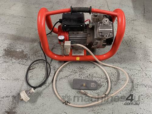 Husqvarna VP200 Vacuum Pump