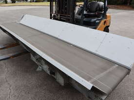 Motorised Belt Conveyor with Large Guards - 5.45m long - picture0' - Click to enlarge