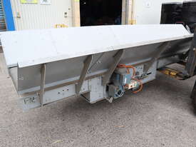 Motorised Belt Conveyor with Large Guards - 5.45m long - picture2' - Click to enlarge