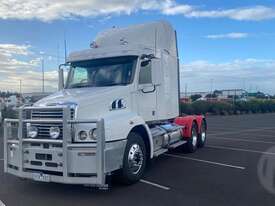 Freightliner Century Class ST - picture2' - Click to enlarge