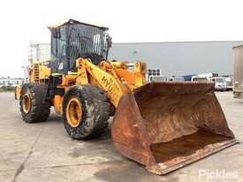 2017 Hyundai HL760-9 Articulated Wheel Loader - picture0' - Click to enlarge