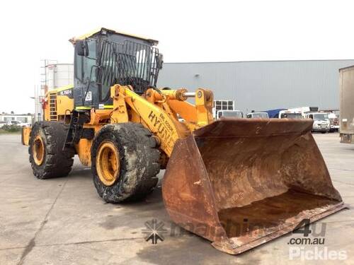 2017 Hyundai HL760-9 Articulated Wheel Loader