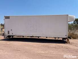 Refrigerator Truck Body.
Mechanical Condition and Motor Condition Unknown. - picture2' - Click to enlarge