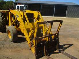 Massey Ferguson Tractor FE Loader - picture0' - Click to enlarge