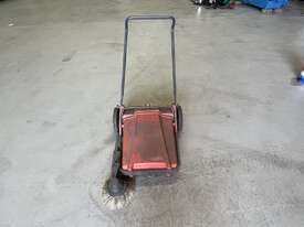 Hako Floor Sweeper - picture0' - Click to enlarge