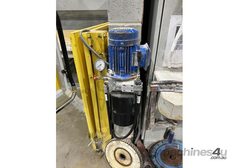 caption GMM LITOX 38 5-Axis Bridge Saw – 2007 Model with New Blade Inverter and Full Automation Software