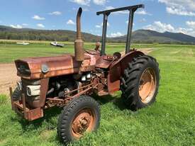 Massey Ferguson 135 Agricultural Tractor - picture1' - Click to enlarge