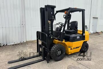 SUMMIT K25 2.5 Tonne Diesel Forklift With ISUZU Engine