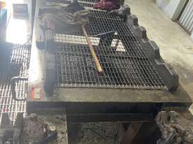 Pipe Threading Bench - picture0' - Click to enlarge