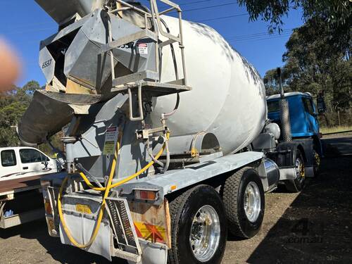 caption Concrete Truck: 2003 Iveco 2350G Acco Agitator - Good tyres all around, ready for work!