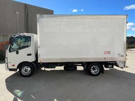 2019 Hino 300 616 Furniture Pantech - picture2' - Click to enlarge