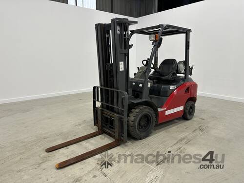 2012 Flexilift FG25 Ride-On Forklift 2.3T Capacity (Petrol/Gas)