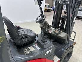 2012 Flexilift FG25 Ride-On Forklift 2.3T Capacity (Petrol/Gas) - picture2' - Click to enlarge