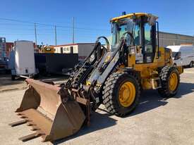 2002 JCB 411B Articulated Wheel Loader - picture1' - Click to enlarge
