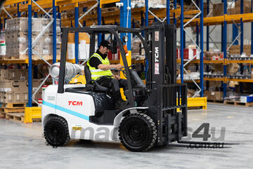 TCM 2.5T Counterbalance Forklift (LPG & Diesel), Lower Fuel Consumption & Operating Noise