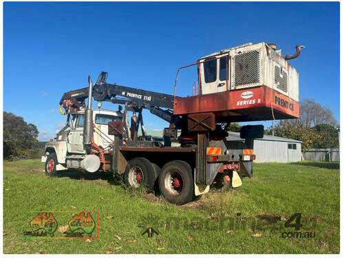 (7749) Prentice 210E log Loader (Mcdougalls Hill, NSW)