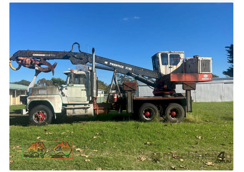 (7749) Prentice 210E log Loader (Mcdougalls Hill, NSW)
