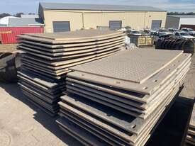 44x Dura - Base Mats (USED) - picture1' - Click to enlarge