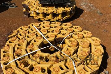 D10R Replacement   Track Chains + Bolts