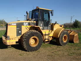 Cat 950G Loader - picture2' - Click to enlarge