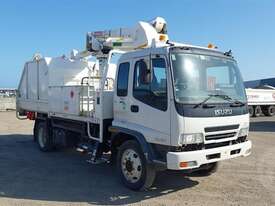 Isuzu FSR - picture0' - Click to enlarge