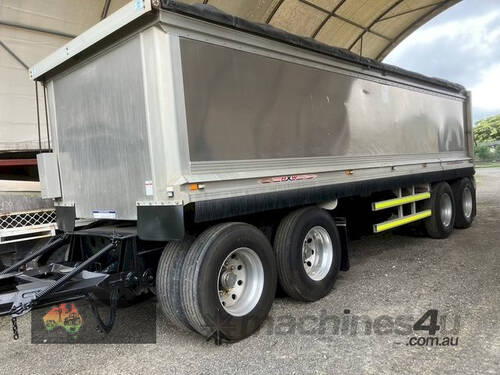 (8675) 2018 Maxitran Quad (Bona Vista, VIC)