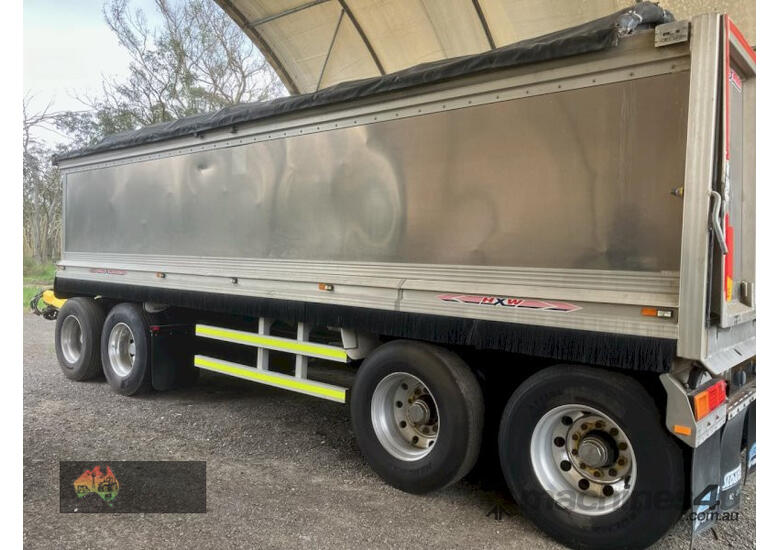 (8675) 2018 Maxitran Quad (Bona Vista, VIC)