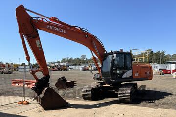 2019 Hitachi ZX200-5B Hydraulic Excavator + Buckets!