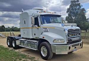 Mack 2008   Granite Prime Mover