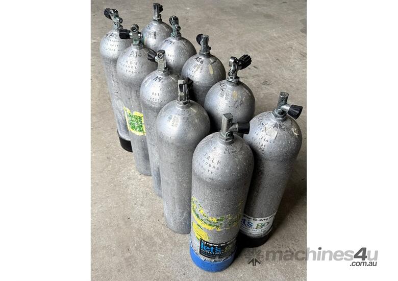 caption QTY OF ALLY ALUMINIUM TANKS