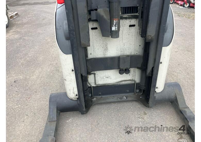caption 2010 Crown RR5725-35 Electric Reach Forklift (Stand on)