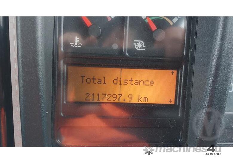 caption Volvo B12BLE