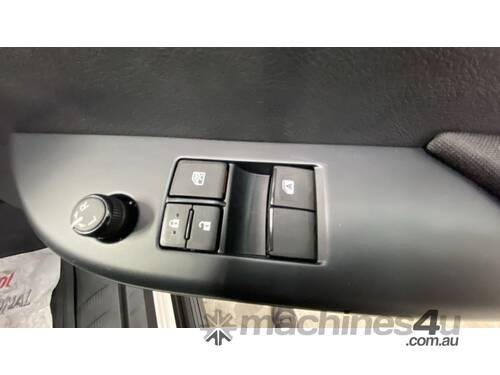 caption 2022 Toyota Hilux 4x4 SR Single Cab T/Diesel (Auto)