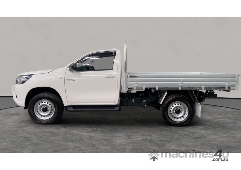 caption 2022 Toyota Hilux 4x4 SR Single Cab T/Diesel (Auto)