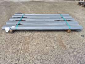 Roofing Iron Green x27 - picture1' - Click to enlarge