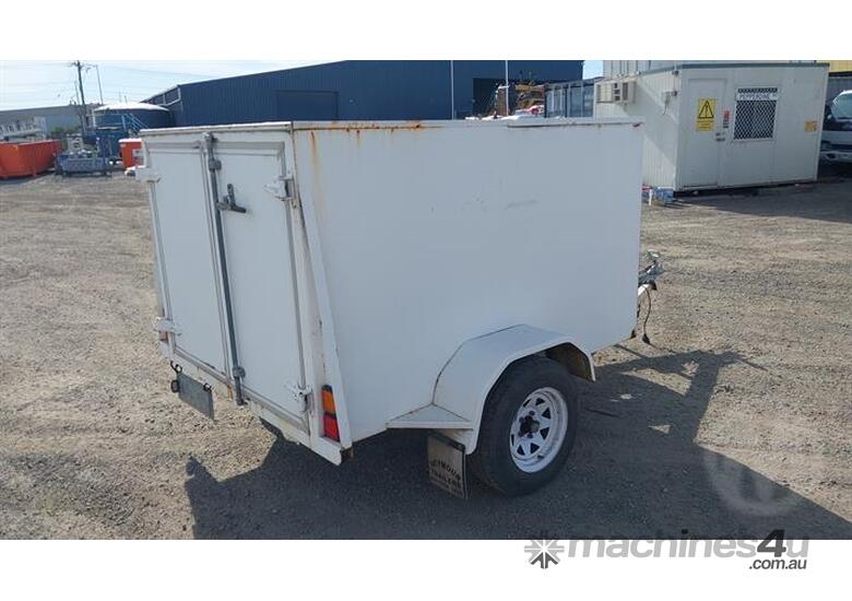 caption Seymour Trailers
