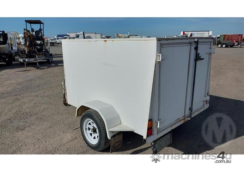 caption Seymour Trailers