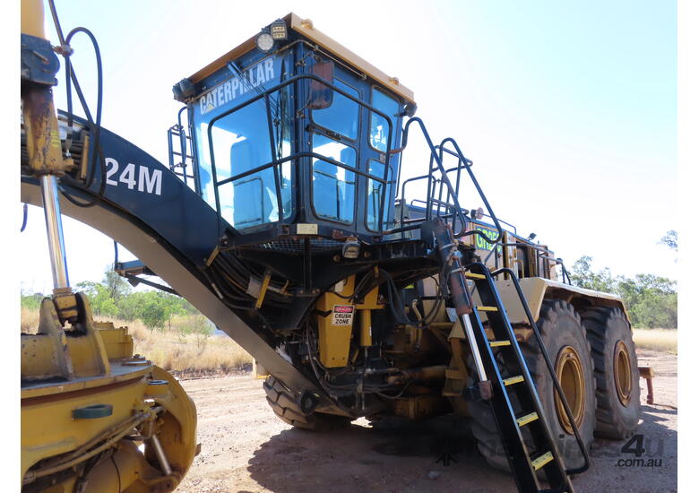 2012 Caterpillar 24M Articulated Motor Grader
