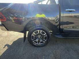 2020 Toyota Hilux SR5 Diesel - picture0' - Click to enlarge