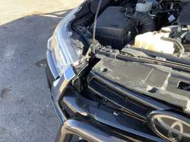 2020 Toyota Hilux SR5 Diesel - picture0' - Click to enlarge